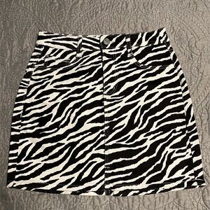 Garage Zebra Print mini Jean skirt (XS)